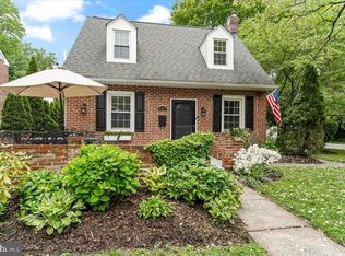 400 Walnut Pl, Havertown, PA 19083