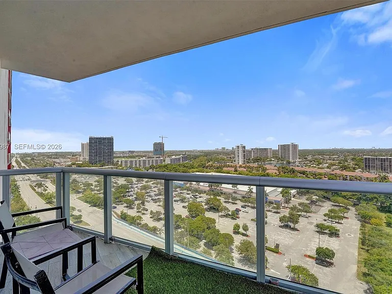 2600 E Hallandale Beach Blvd #T1902 — Photo 67