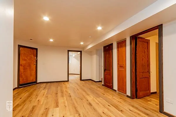 2107 N Spaulding Ave — Photo 14