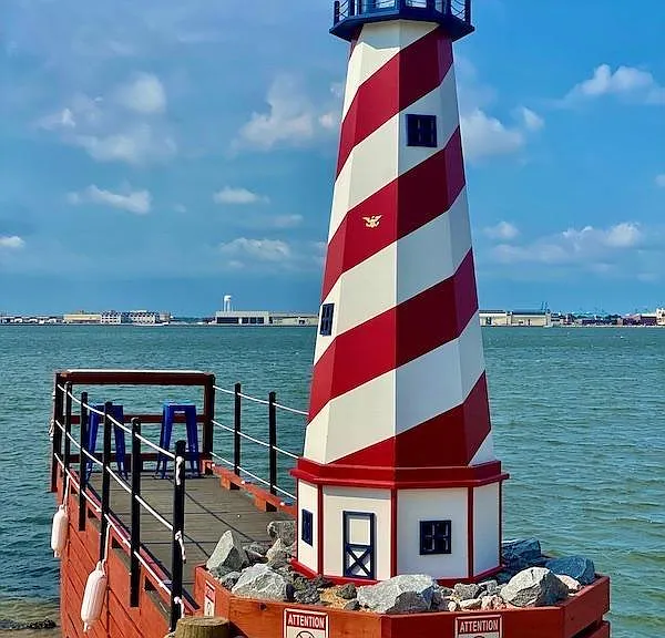 Lighthouse Point — Photo 23