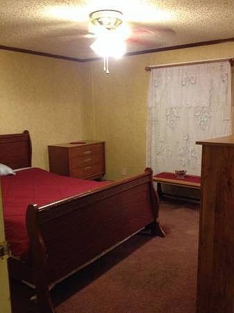 Another bedroom 