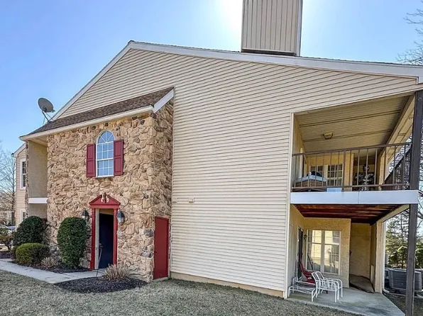 109 Valley Greene Cir, Wyomissing, PA 19610