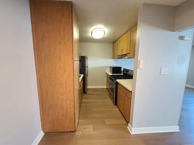 The Circle Apartments at Long Beach — Photo 57