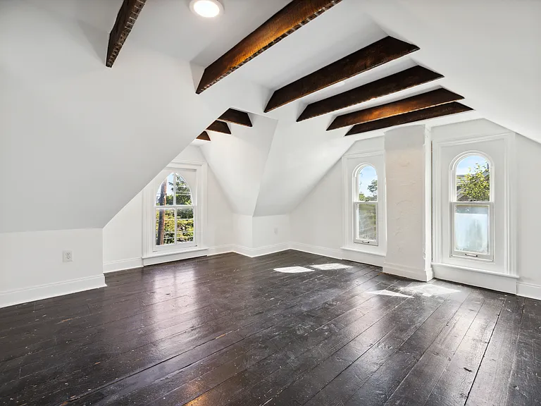 77 W Ashland St #5 — Photo 10