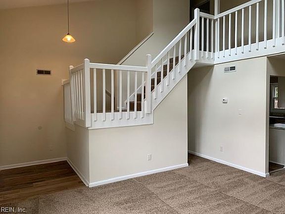 3rd image of 665 Pinebrook Dr