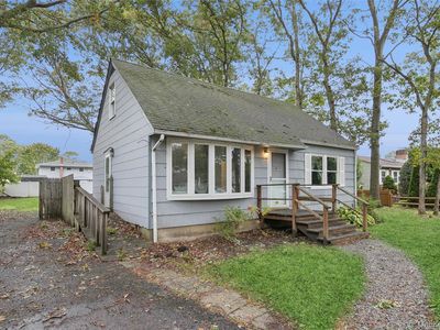 15 Poncho Drive, Mastic, NY, 11950