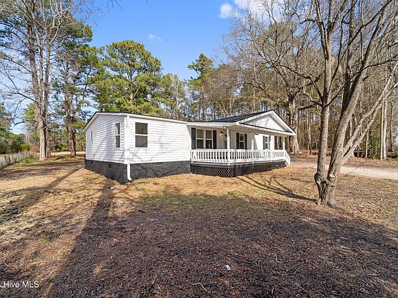2nd image of 529 Hubert Boulevard