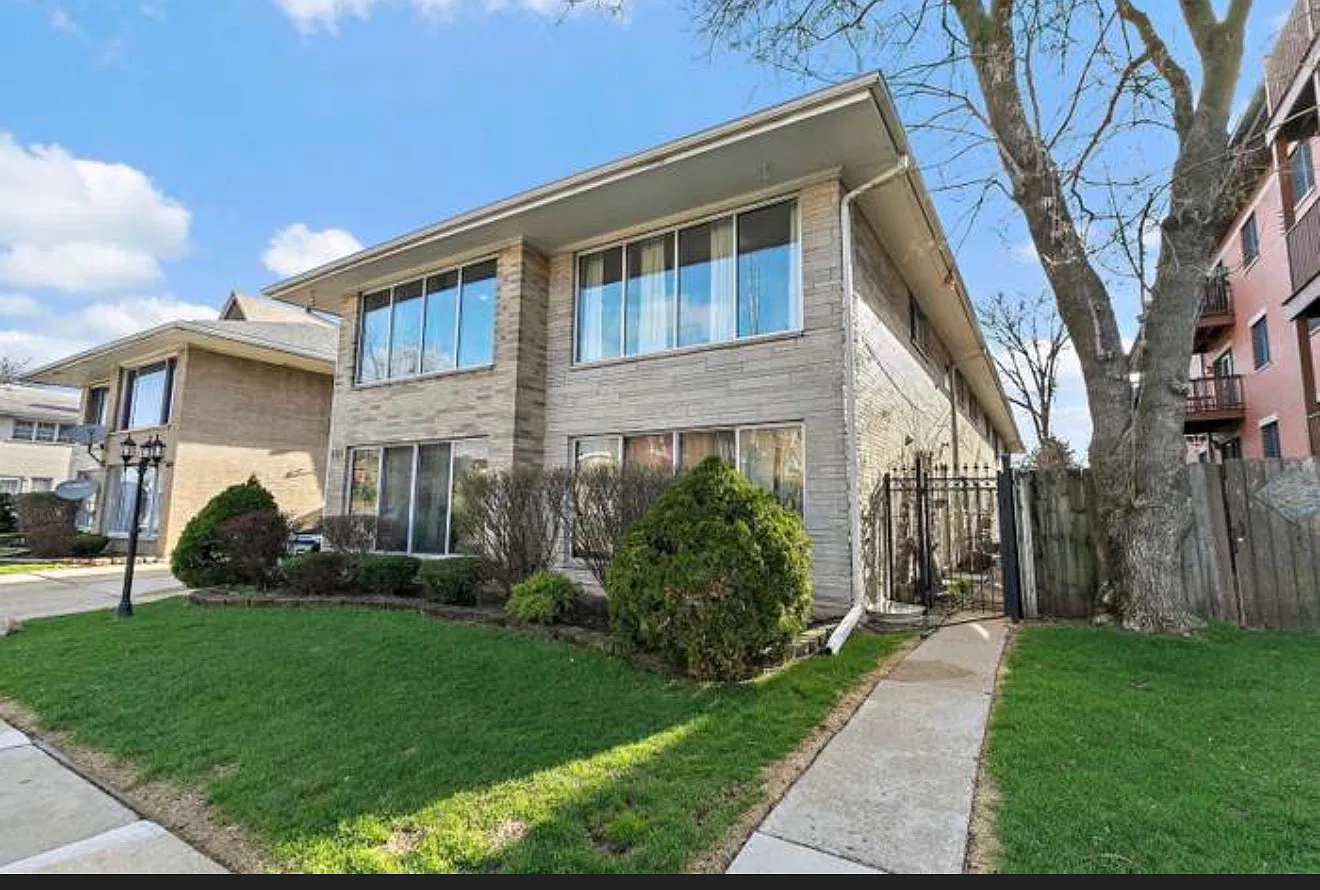 2 bed, 1100 sqft, $2,300 — Photo 1