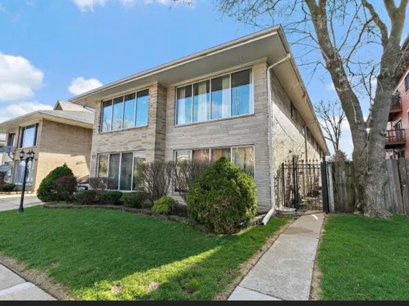 1111 N Harlem Ave Rear 2B, Oak Park, IL 60302