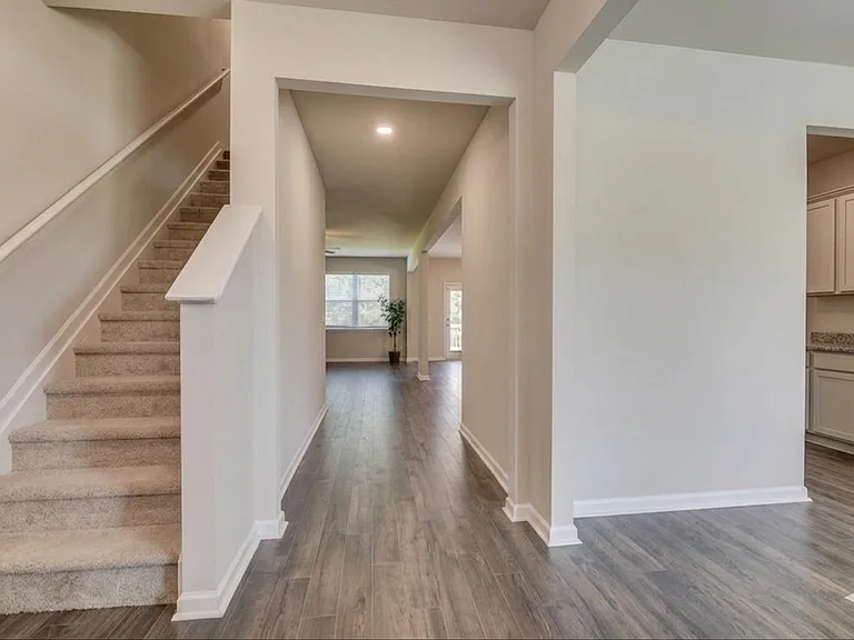 5421 Victoria Fls — Photo 2
