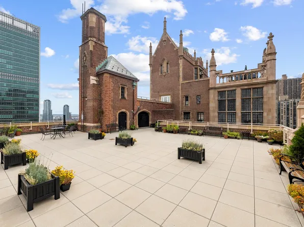 45 Tudor City Place 1014 image 1 of 9