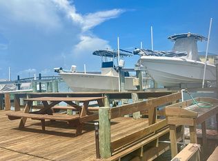 300 Old Causeway Rd #1, Atlantic Beach, NC 28512