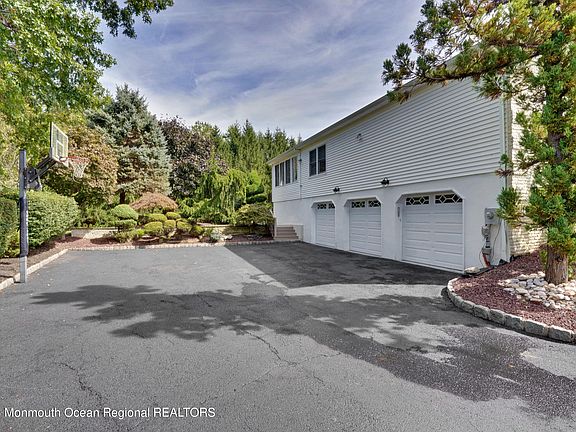 4th image of 12 Darby Court
