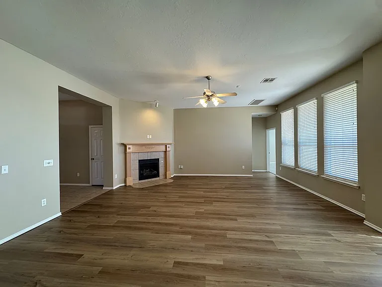 2532 NW 179th Ct — Photo 41