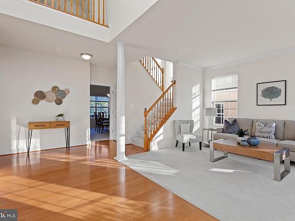 3rd image of 23552 Belmar Dr