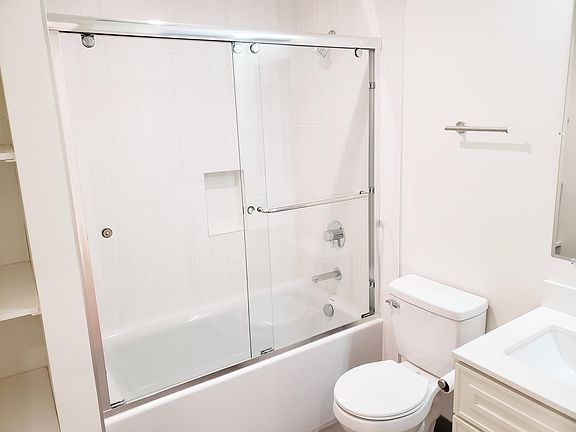 4th image of 2741 Geary Blvd APT B