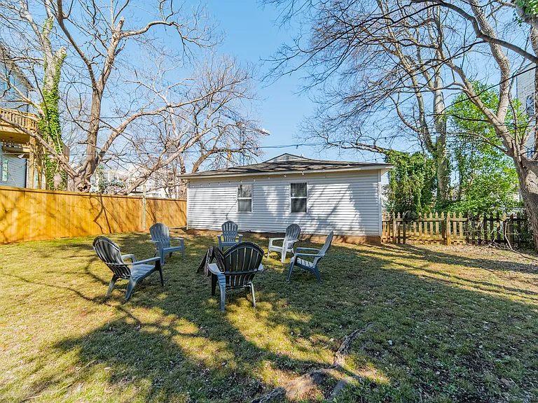 518 Parkwood Ave — Photo 9