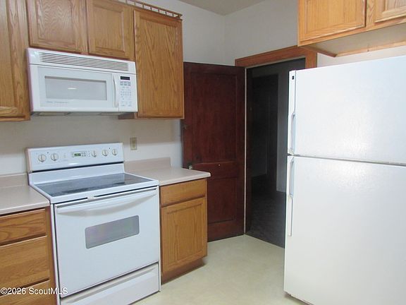 5th image of 2549 Cactus St