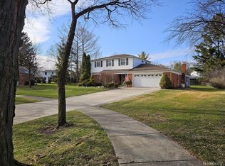 3767 Ledge Ct, Troy, MI