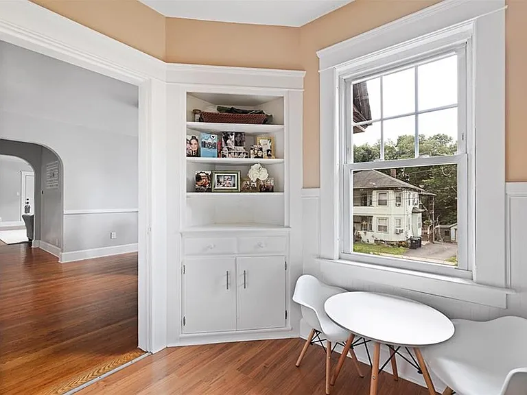 Breakfast Nook