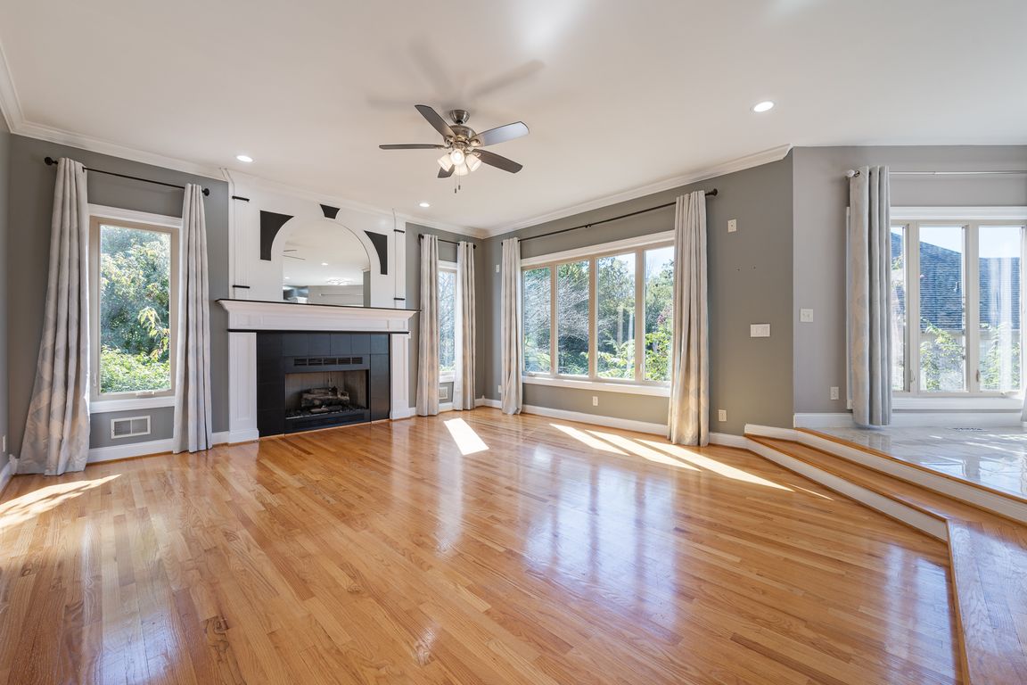 next background image