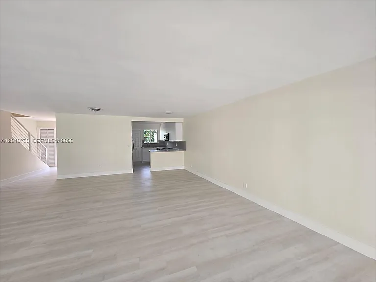 834 Raymond St — Photo 56