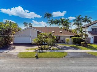 11450 SW 101st Ter, Miami, FL 33176