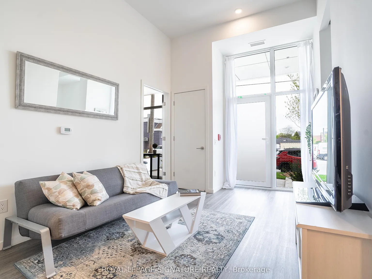 3 bed, $3,250 — Photo 2