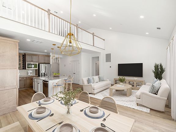 4th image of 241 Crown Gardens Ct