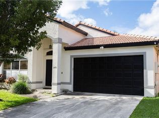 1470 SW 106th Ave, Hollywood, FL 33025