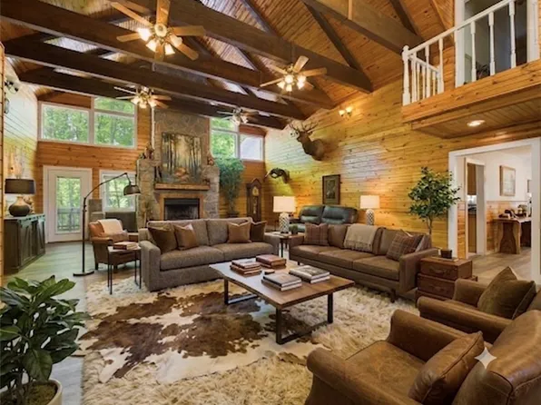 12883 Nickels Rd, West Fork, AR 72774