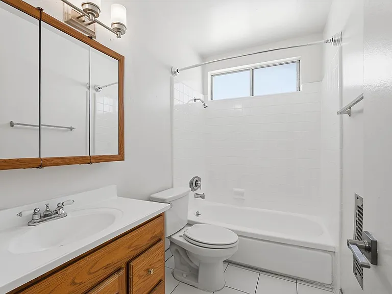 1731 Pacific Coast Hwy #19 — Photo 18