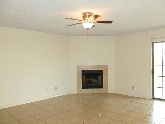 3rd image of 15049 Tesoro Dr