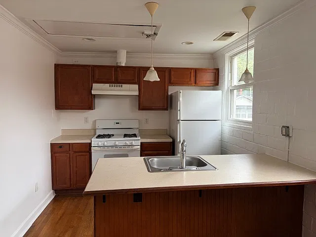 1 bed, $1,200 — Photo 2