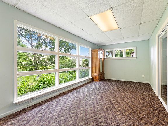 5th image of 3209 Delburn Ave