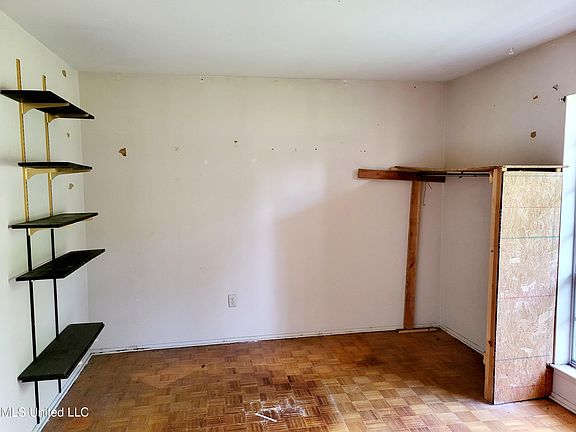4th image of 113 Warwick Dr