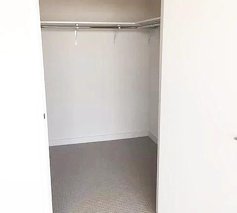 5th image of 1001 Queen St #3605