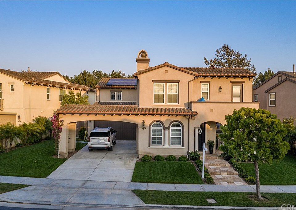 1st image of 962 Heron Cir