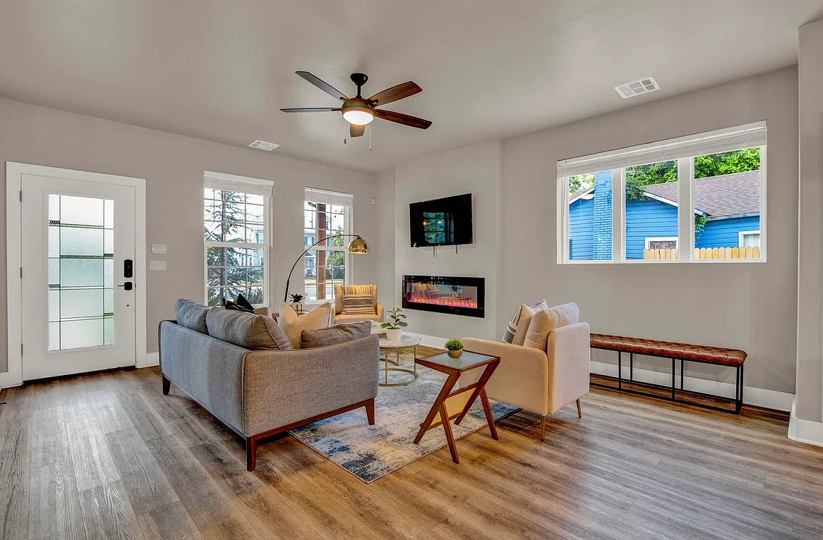 4 bed, 1600 sqft, $3,000 — Photo 4