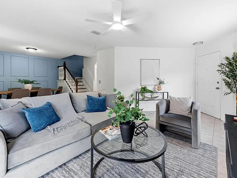 6048 Sand Key Ln — Photo 3