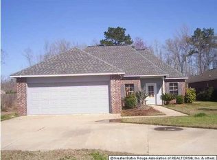 9437 Hidden Trail Dr, Denham Springs, LA 70726