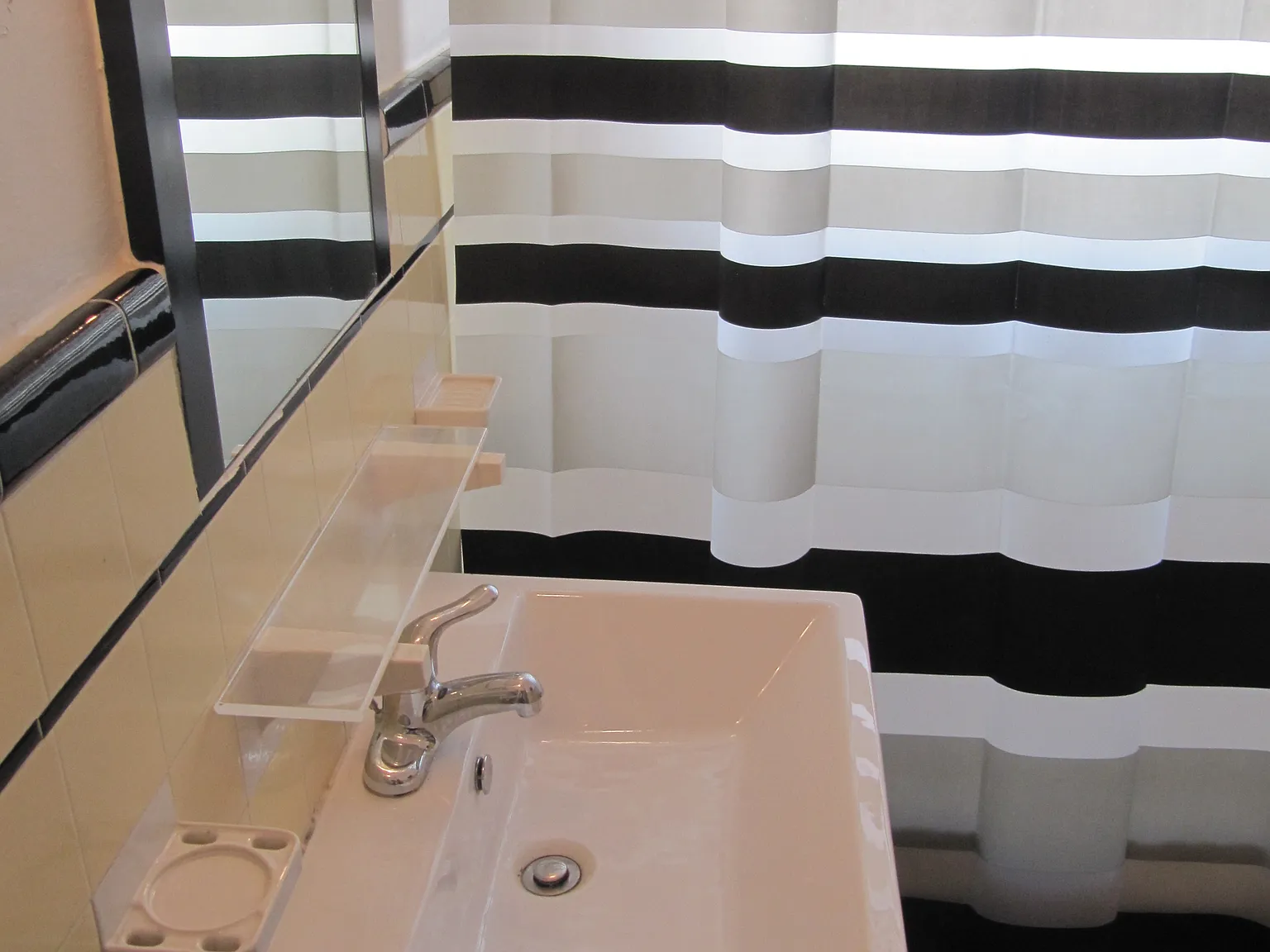 2 bed, 1500 sqft, $4,195 — Photo 4