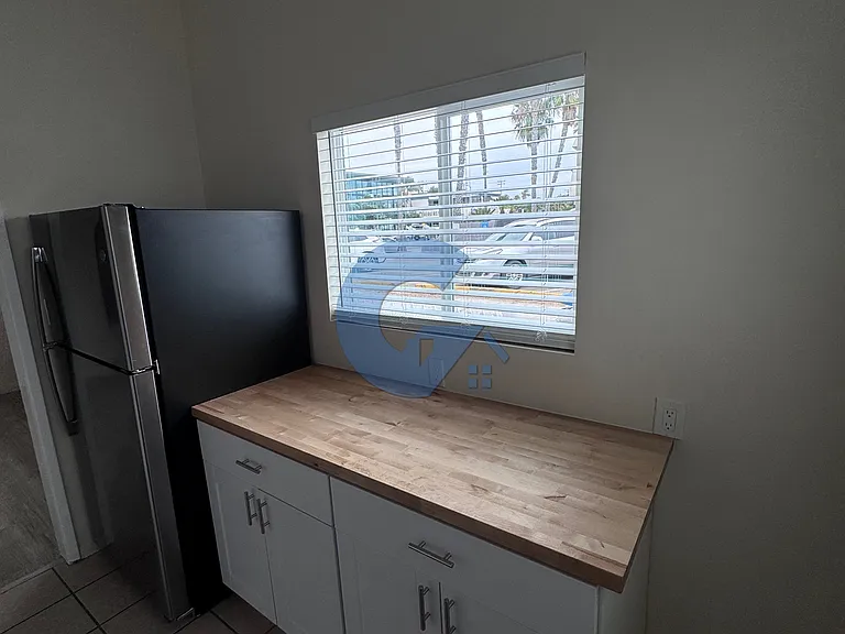 4449 Ocean Blvd #8 — Photo 7