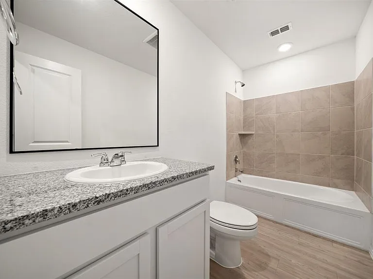 3037 Ashbrook Ln — Photo 18