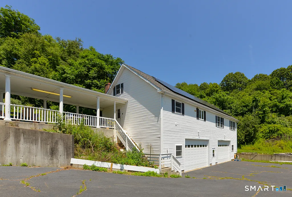 3 bed, 2.0 bath, 2000 sqft, $2,750 — Photo 1