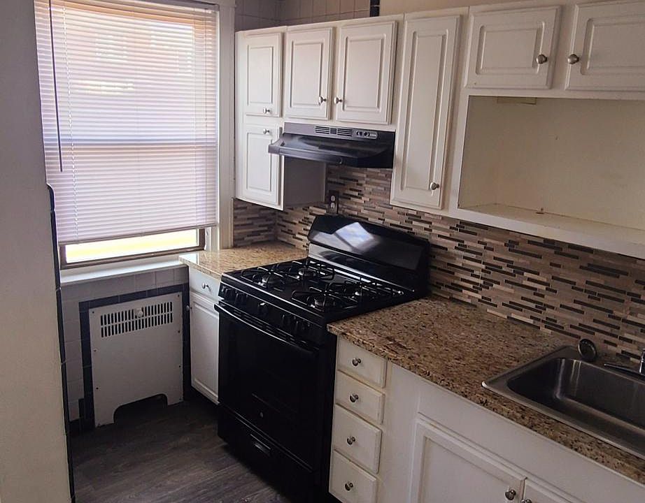 1st image of 5433 Torresdale Ave Floor 1