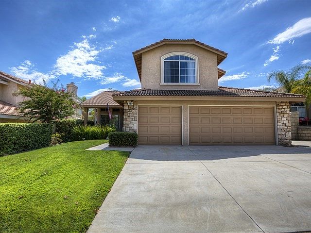 1st image of 280 Himalaya Dr