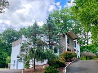 7 Ryder Ct, Stony Pt, NY 10980