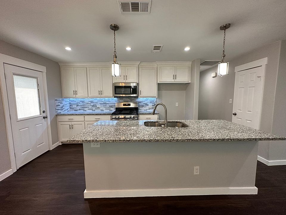 917 Hardy Dr, Garland, TX 75041 | Zillow