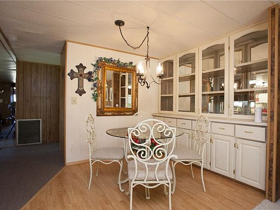 4th image of 3586 Lazy Lake Dr